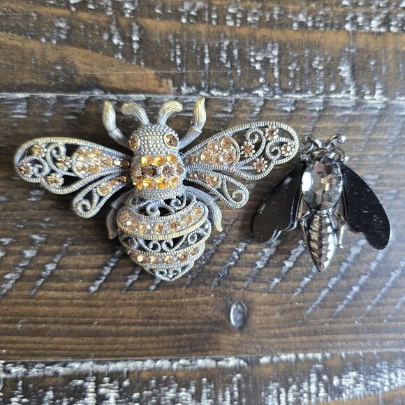 Vintage Lot of 2 Rhinestone Bee Brooches Pin Silver Tone Insect Crystal Retro - Picture 1 of 7